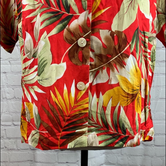 VINTAGE BASIC EDITIONS Hawaiian Shirt Red Button Down with Short Sleeves - Picture 4 of 13